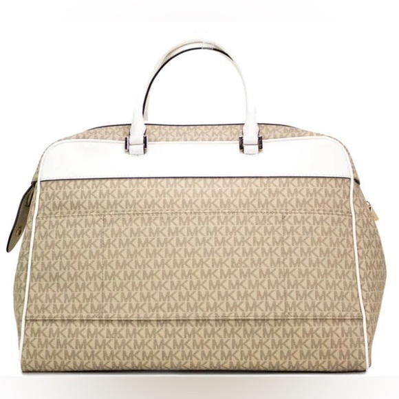 Michael Kors Travel Large Light Cream Bag - Picture 2 of 9